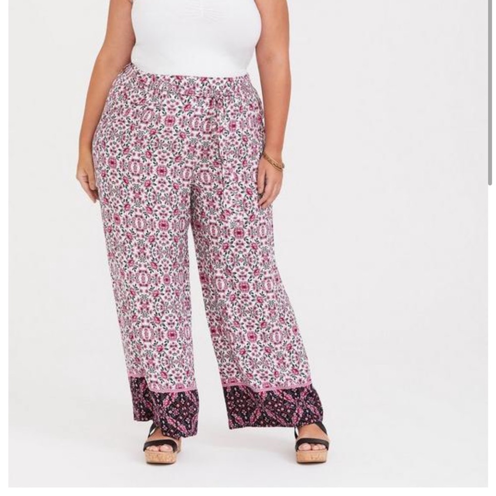 NWT Torrid Wide Leg Pant